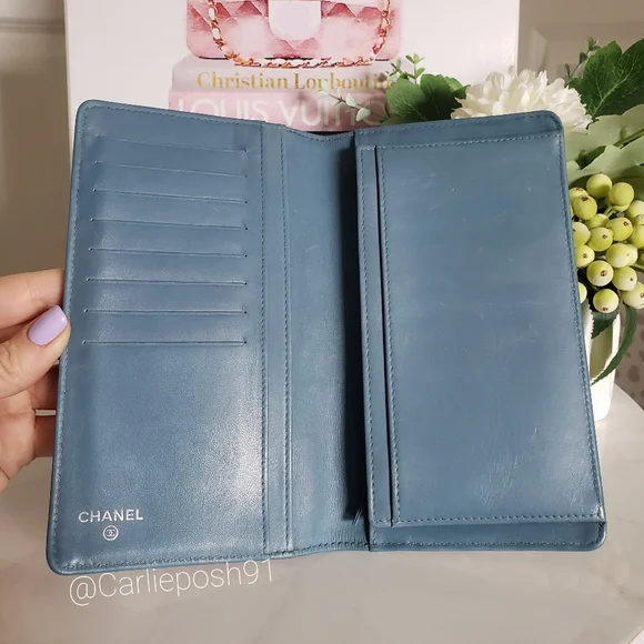 **SOLD** Authentic Pre-owned Chanel Caviar Timeless Bi-Fold Wallet - Picture 6 of 15